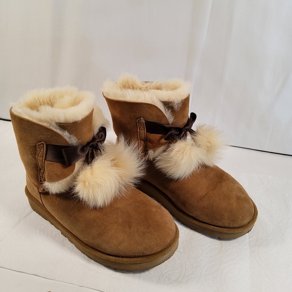 UGG Shoes - Uggs size 7